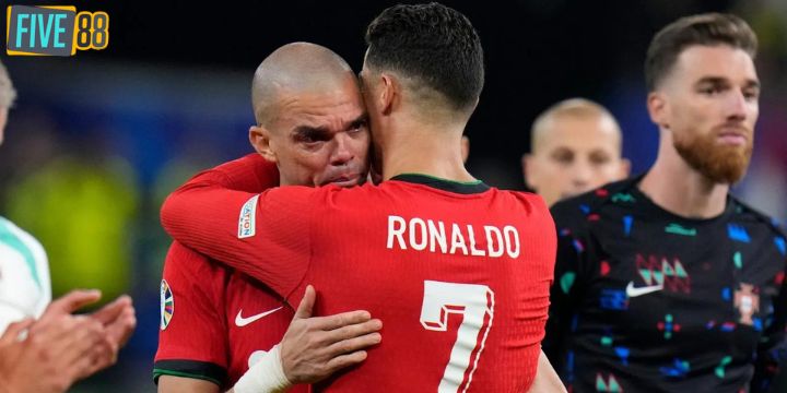 Ai có thể thay thế Cristiano Ronaldo và Pepe ở Bồ Đào Nha?