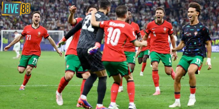 Martinez coi Ronaldo là hình mẫu